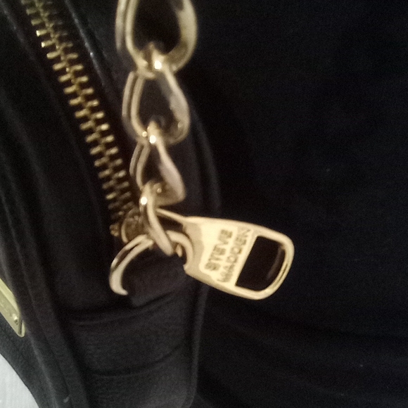 Steve Madden Gold & Black Chunky Chain Strap - Picture 6 of 12